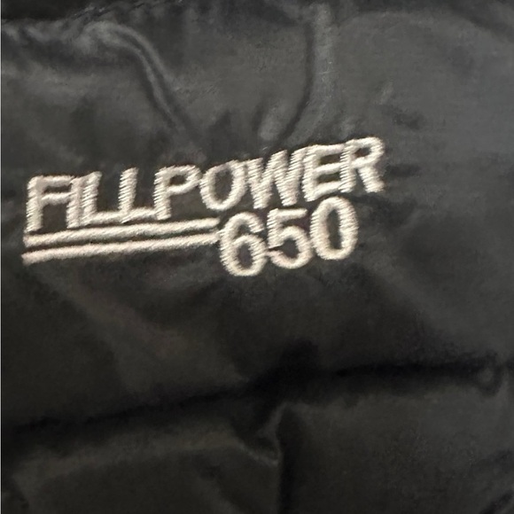 Light weight Black puffer jacket in great shape - Picture 4 of 4